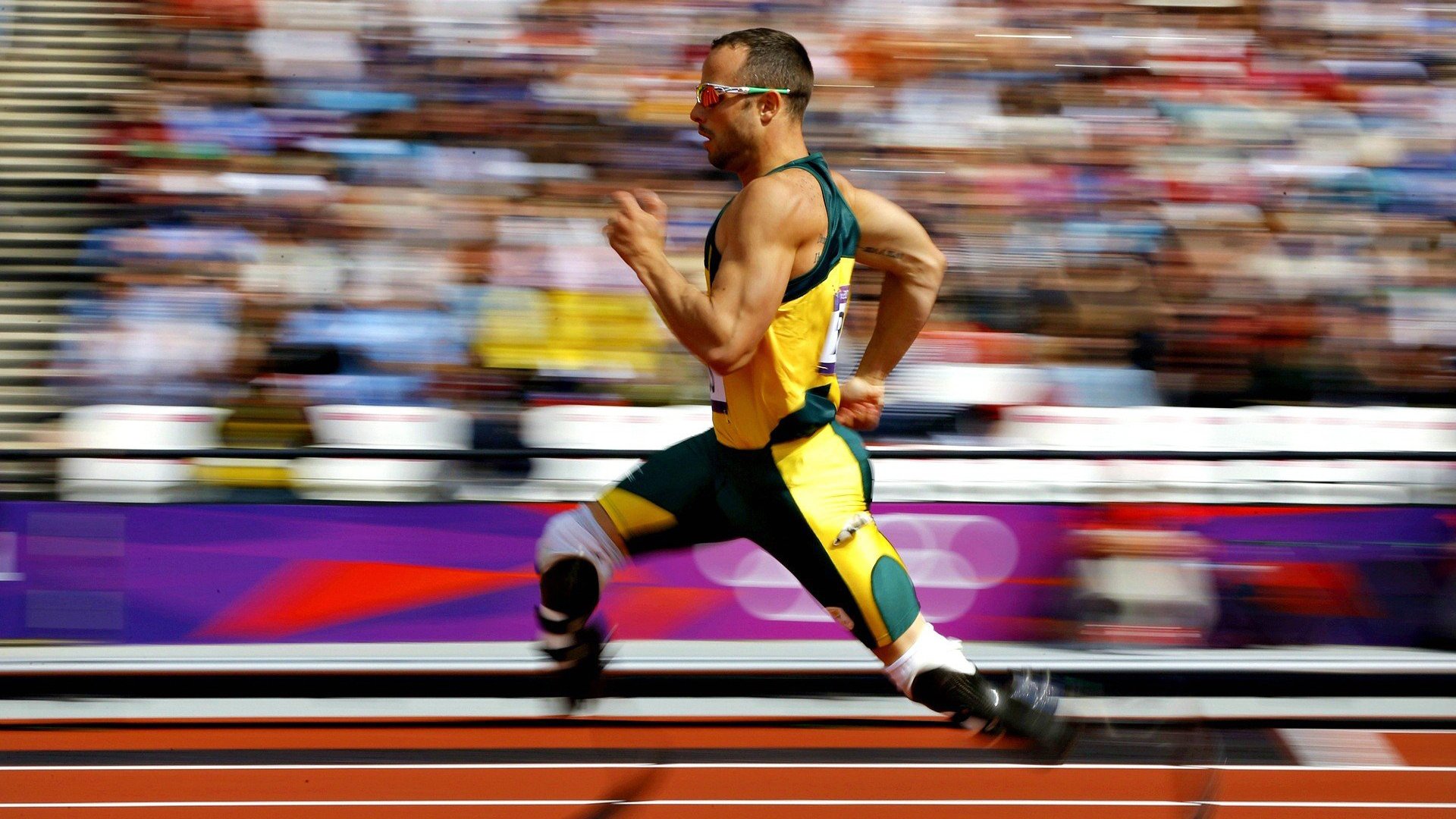 阿丽丝·达马托在体操平衡木项目中夺金